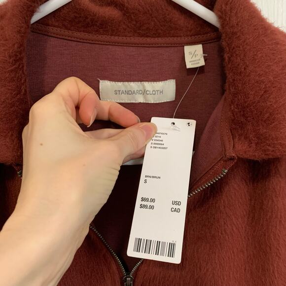 Standard/Cloth NWT Urban Outfitters Red Fleece Quarter Zip Pullover Small - Picture 7 of 10